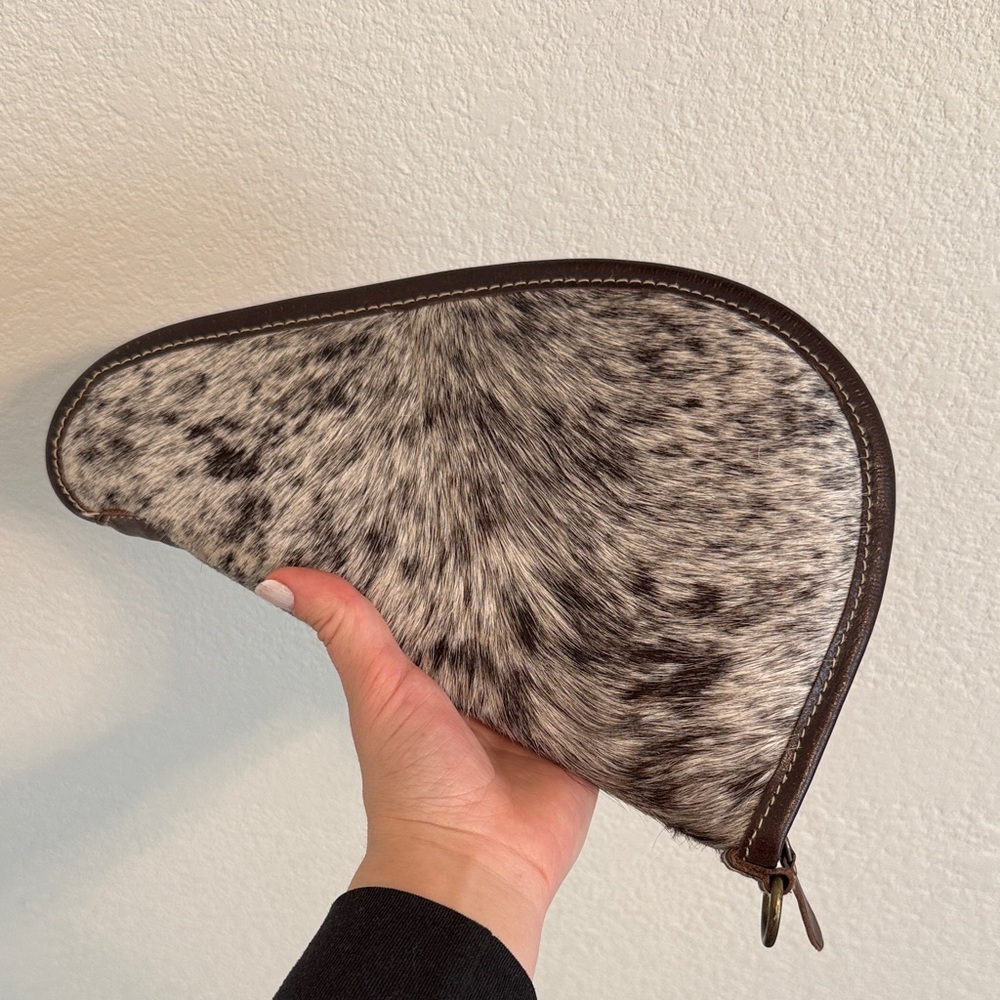 Myra Bag Cowhide Pistol Case